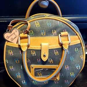 Dooney & Bourke